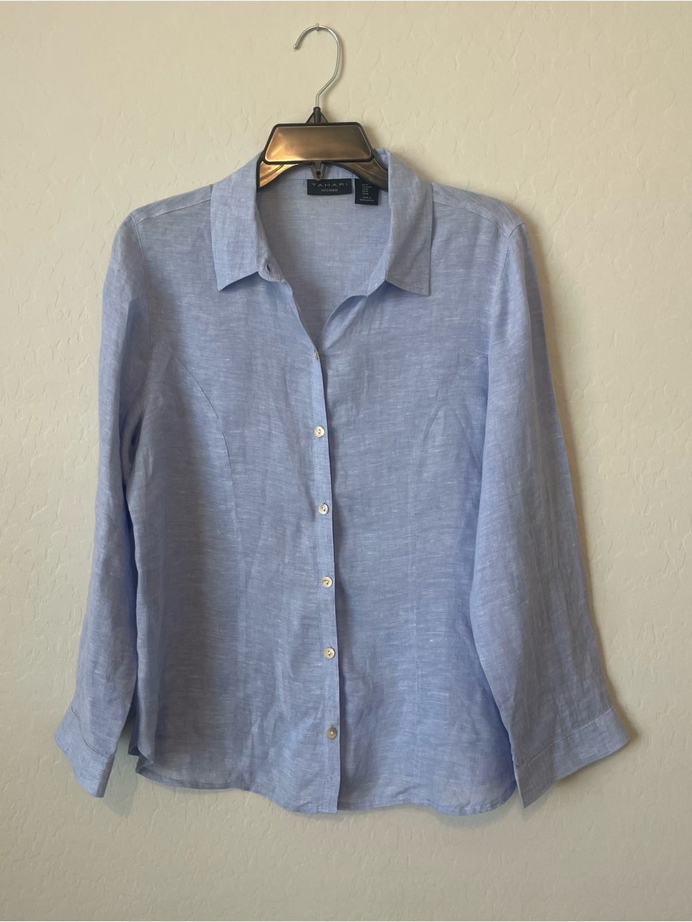Tahari Light Blue Casual Linen Button-Down Shirt